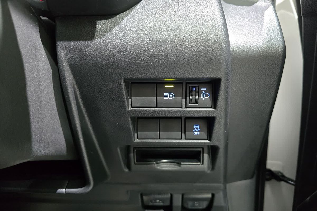 2023 Toyota Landcruiser GXL FJA300R