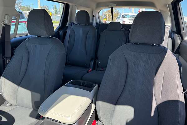 2022 Kia Carnival S KA4