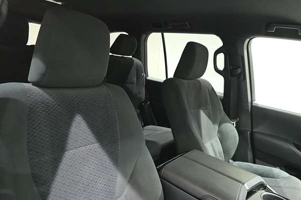 2023 Toyota Landcruiser GXL FJA300R