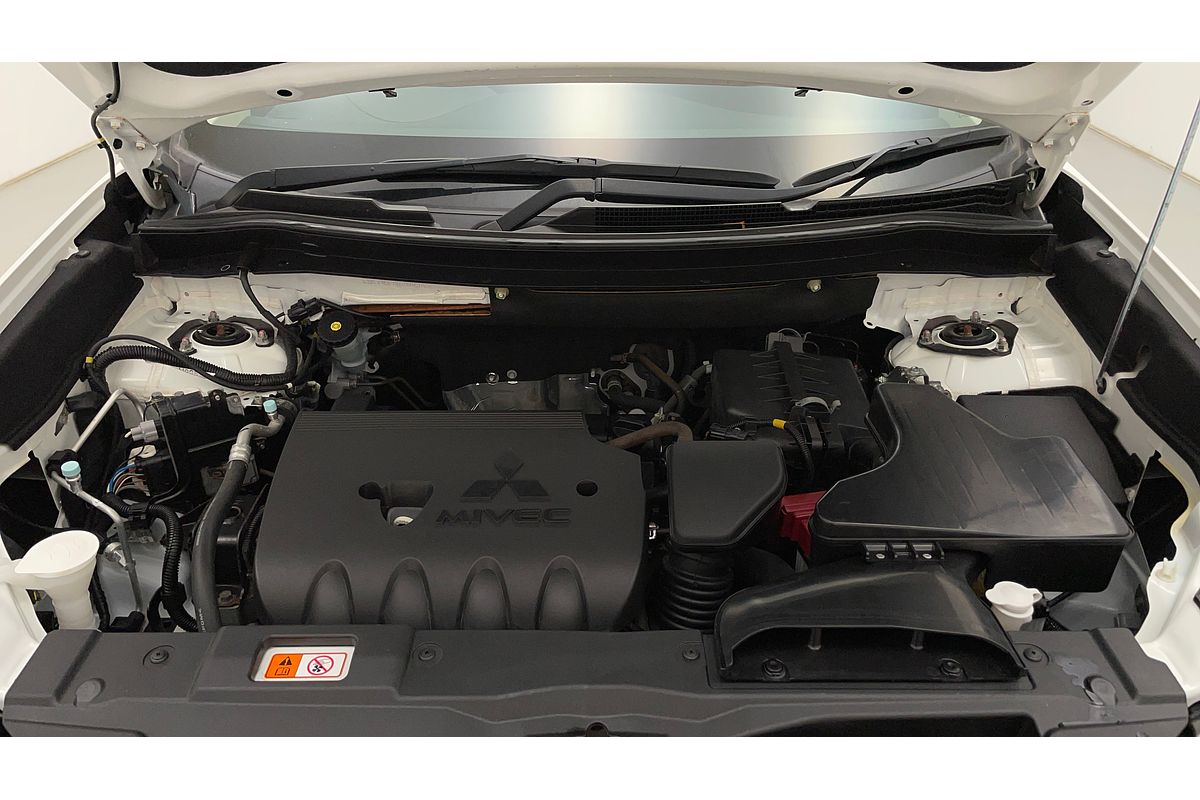 2016 Mitsubishi Outlander LS ZK