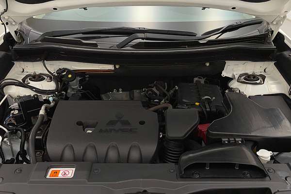 2016 Mitsubishi Outlander LS ZK