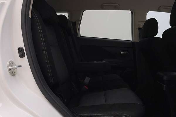 2016 Mitsubishi Outlander LS ZK