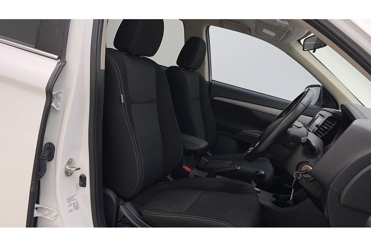 2016 Mitsubishi Outlander LS ZK