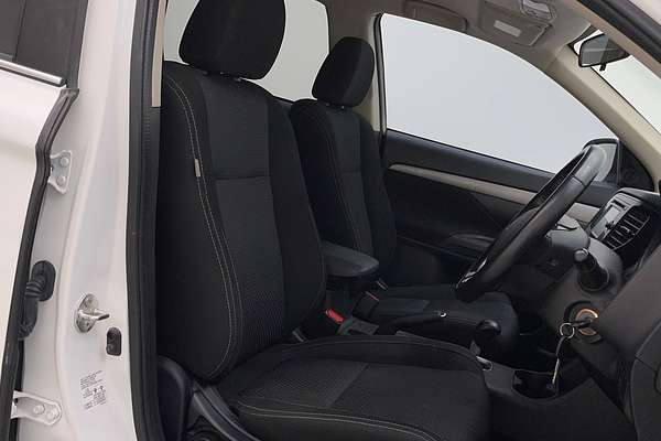 2016 Mitsubishi Outlander LS ZK