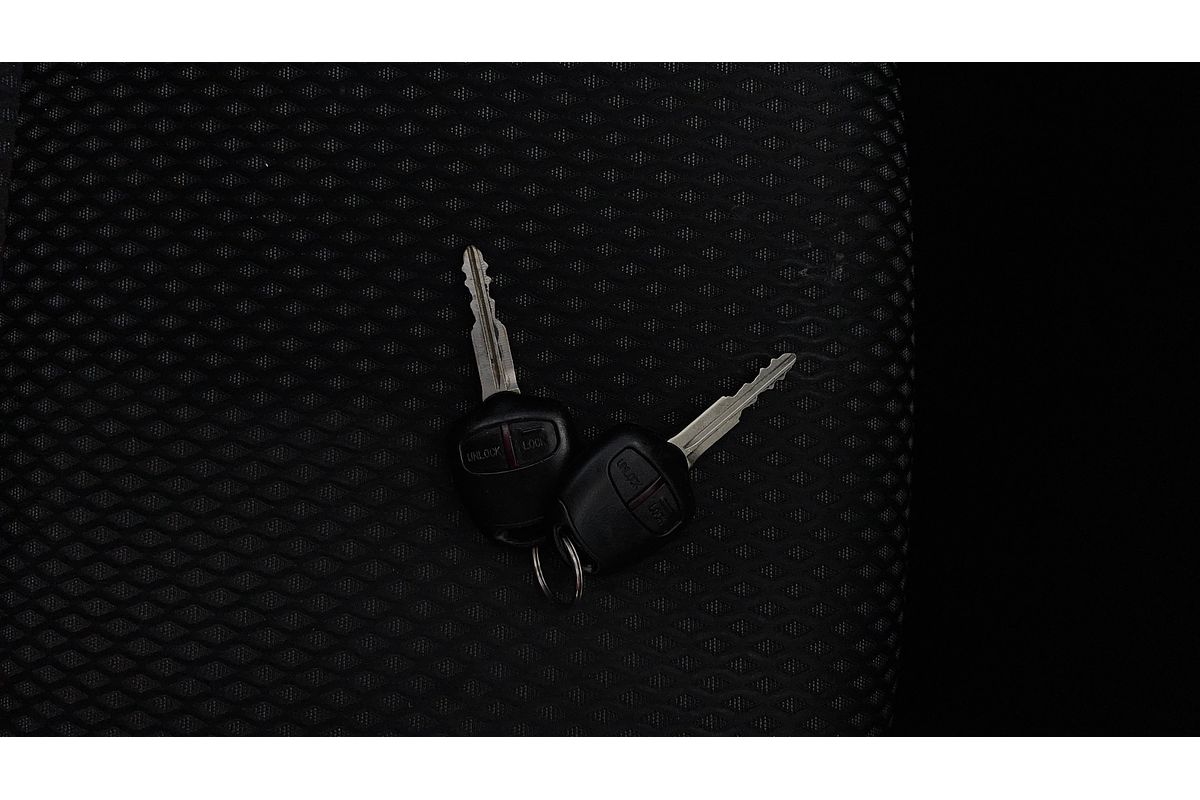2016 Mitsubishi Outlander LS ZK