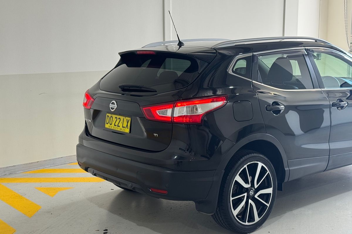 2016 Nissan QASHQAI Ti J11
