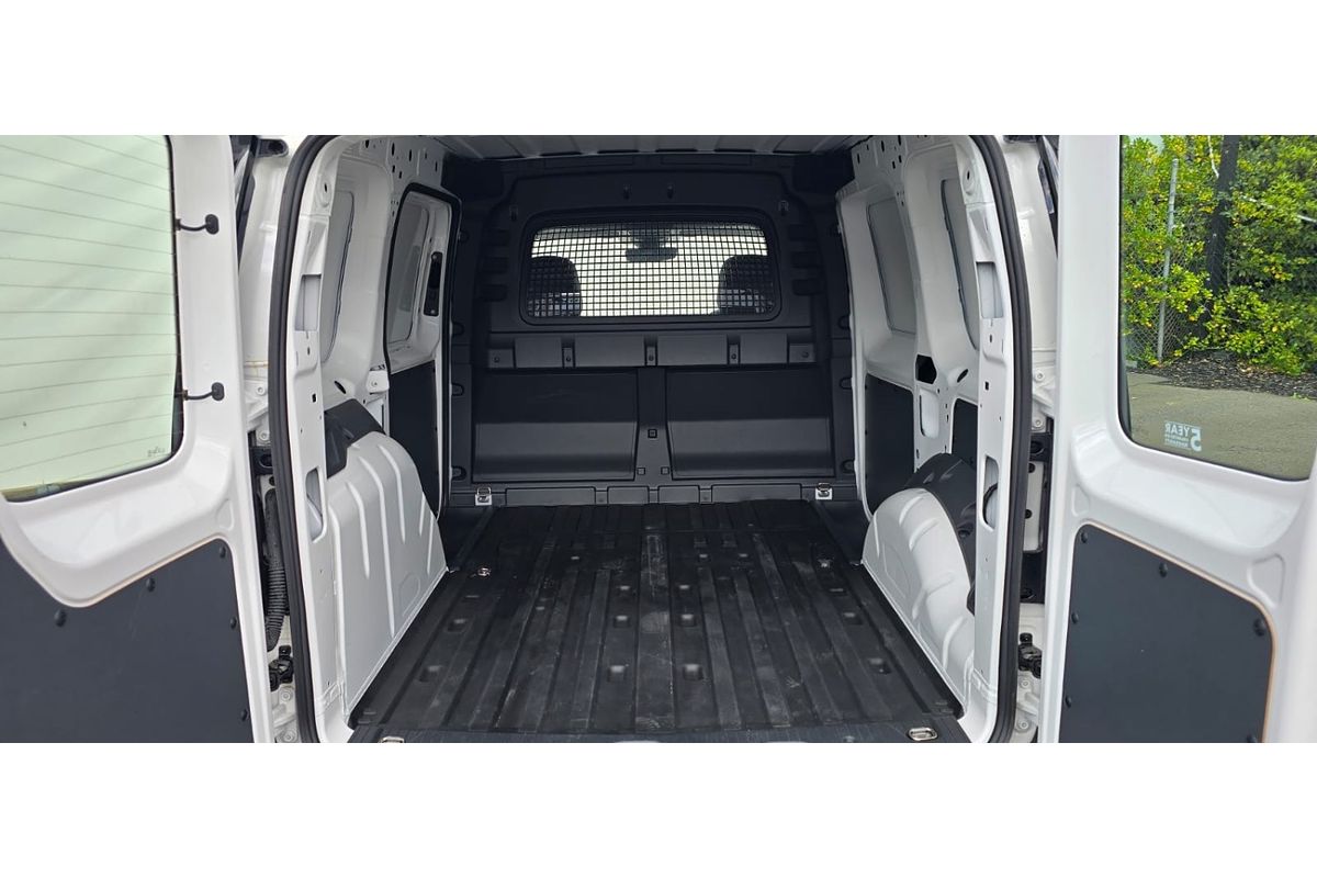 2024 Volkswagen Caddy TDI320 5 SWB