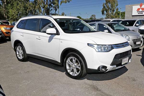 2015 Mitsubishi Outlander ES ZJ