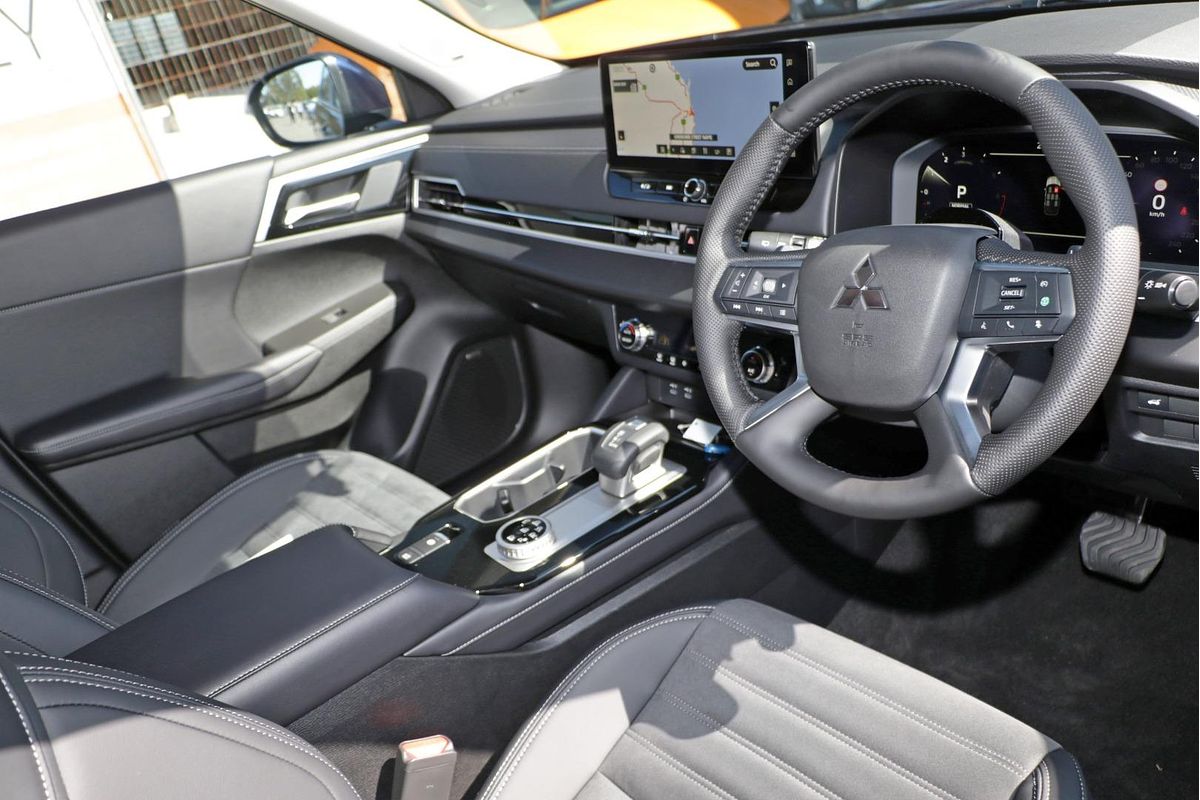 2025 Mitsubishi Outlander Aspire ZM