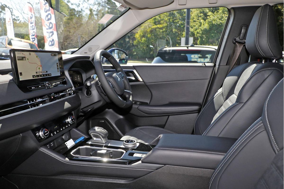 2025 Mitsubishi Outlander Aspire ZM