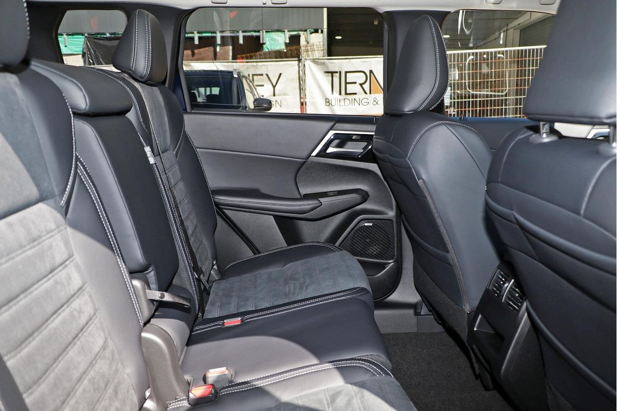 2025 Mitsubishi Outlander Aspire ZM