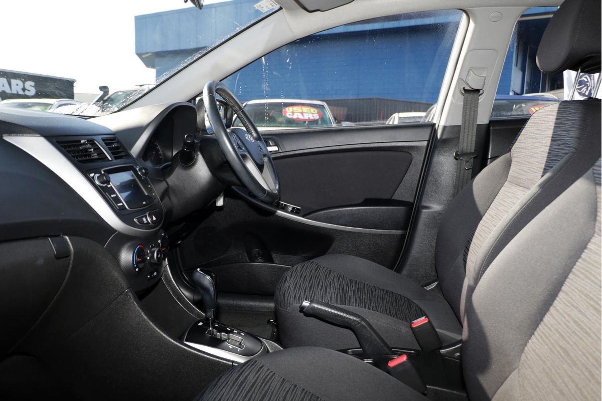 2018 Hyundai Accent Sport RB6