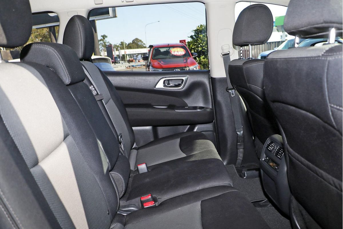 2018 Nissan Pathfinder ST R52 Series II