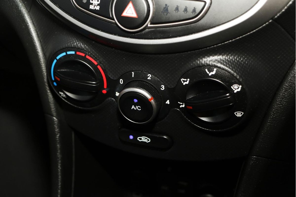 2018 Hyundai Accent Sport RB6