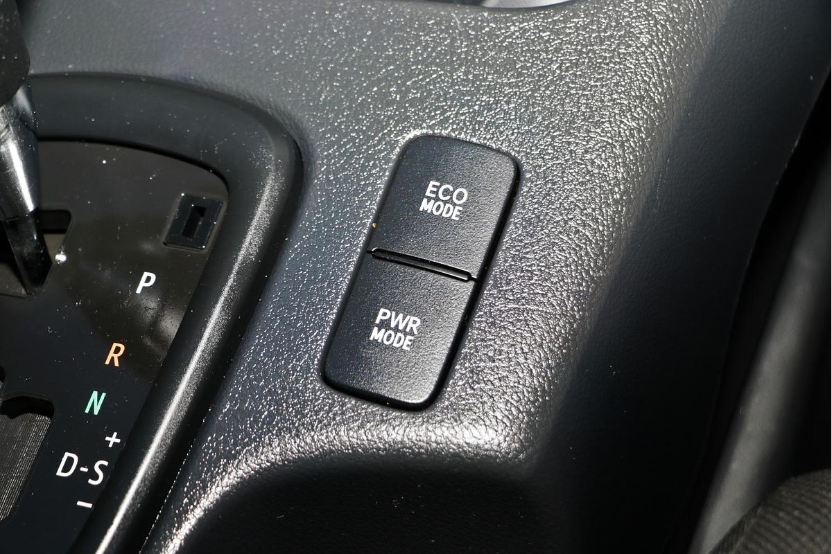 2016 Toyota Hilux Workmate TGN121R Rear Wheel Drive