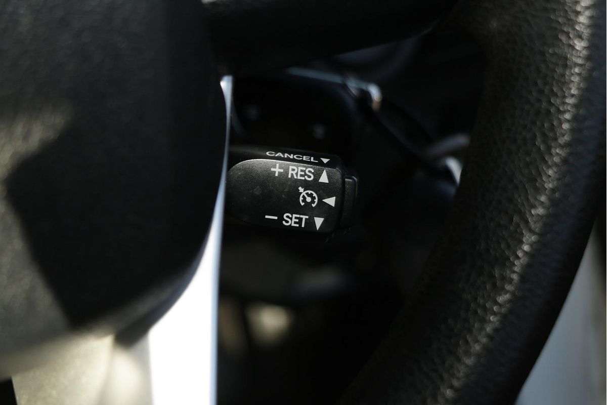 2016 Toyota Hilux Workmate TGN121R Rear Wheel Drive