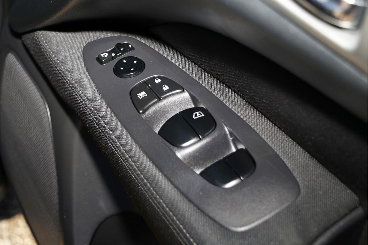 2018 Nissan Pathfinder ST R52 Series II