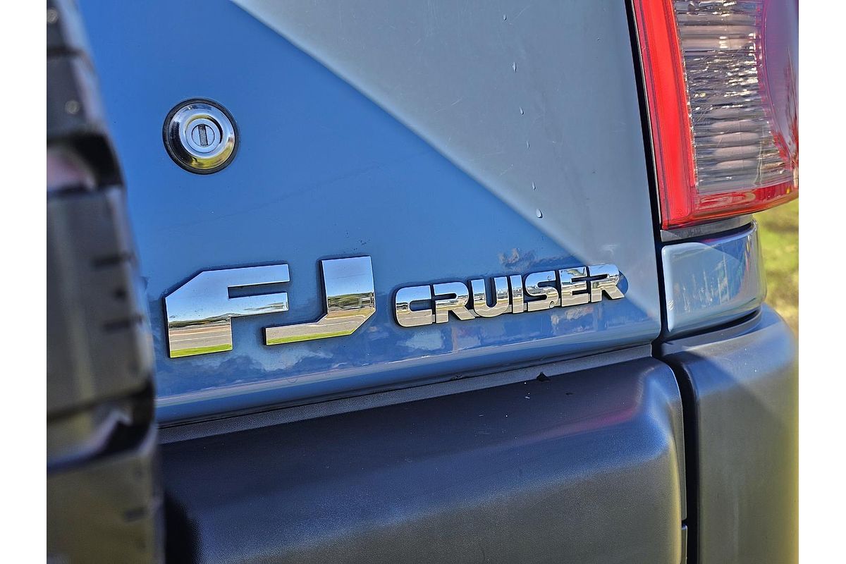 2016 Toyota FJ Cruiser GSJ15R