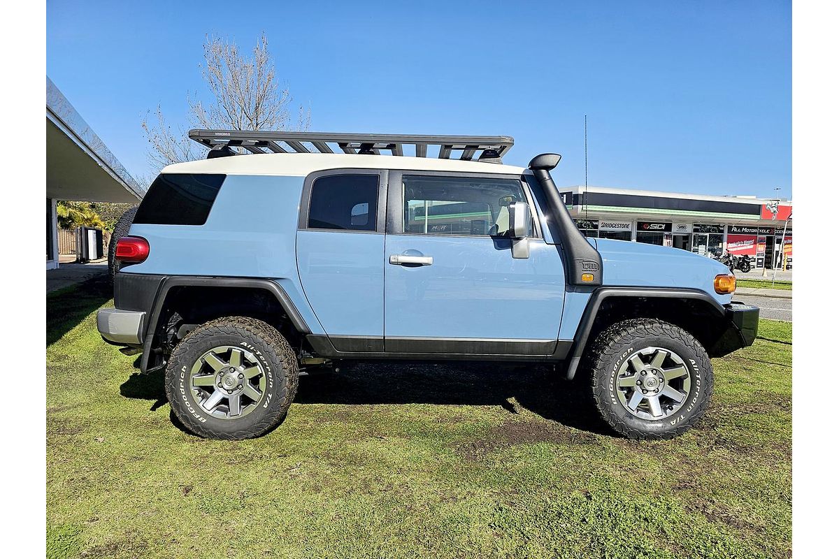 2016 Toyota FJ Cruiser GSJ15R