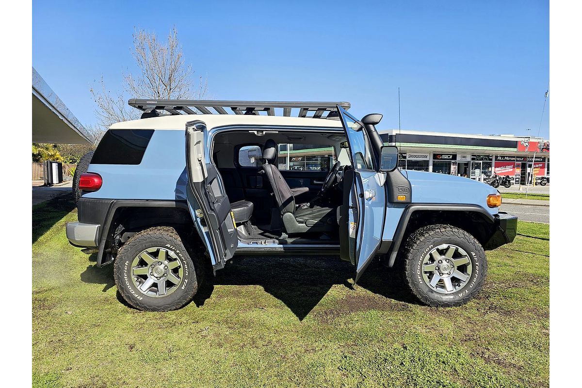 2016 Toyota FJ Cruiser GSJ15R