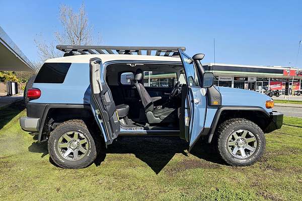 2016 Toyota FJ Cruiser GSJ15R