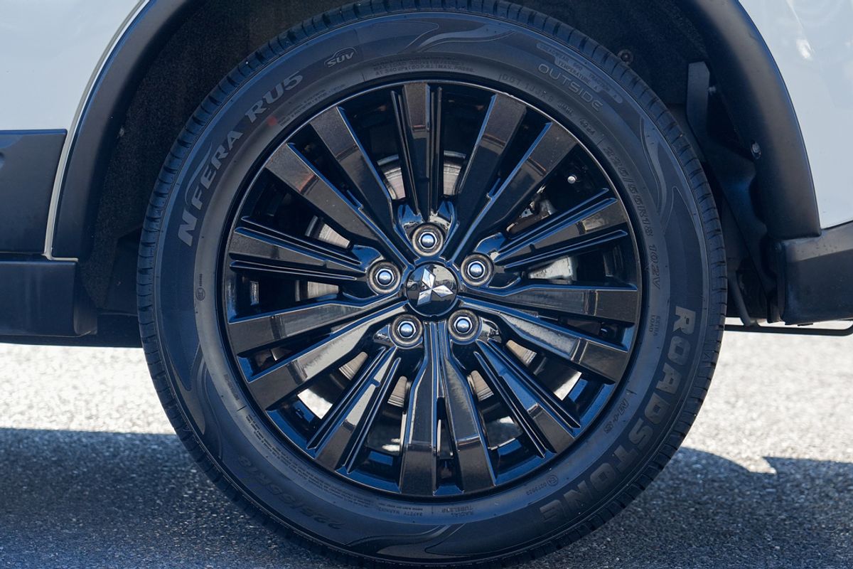 2021 Mitsubishi Outlander Black Edition ZL