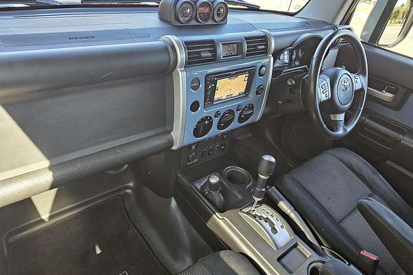 2016 Toyota FJ Cruiser GSJ15R