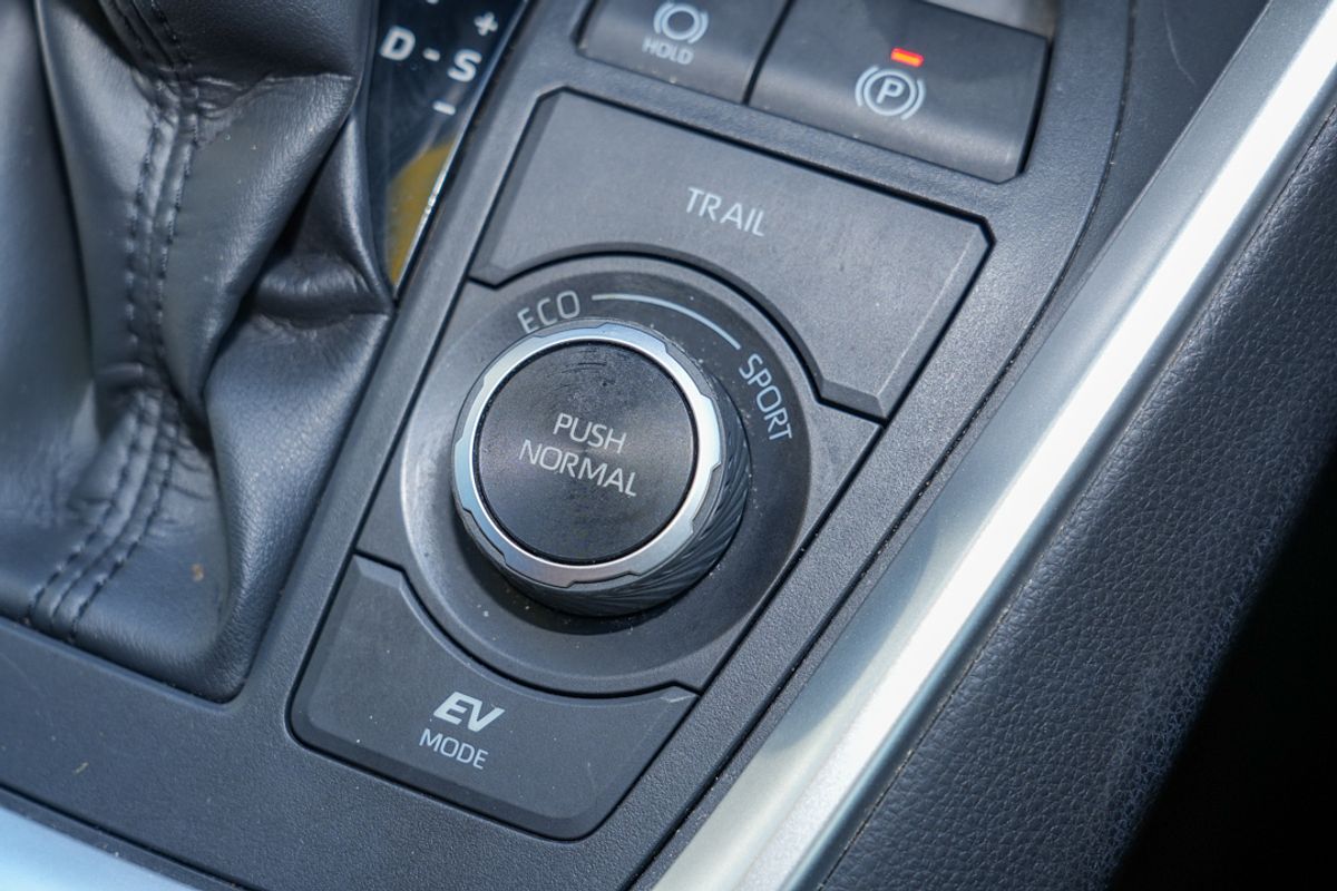 2020 Toyota RAV4 GXL AXAH54R