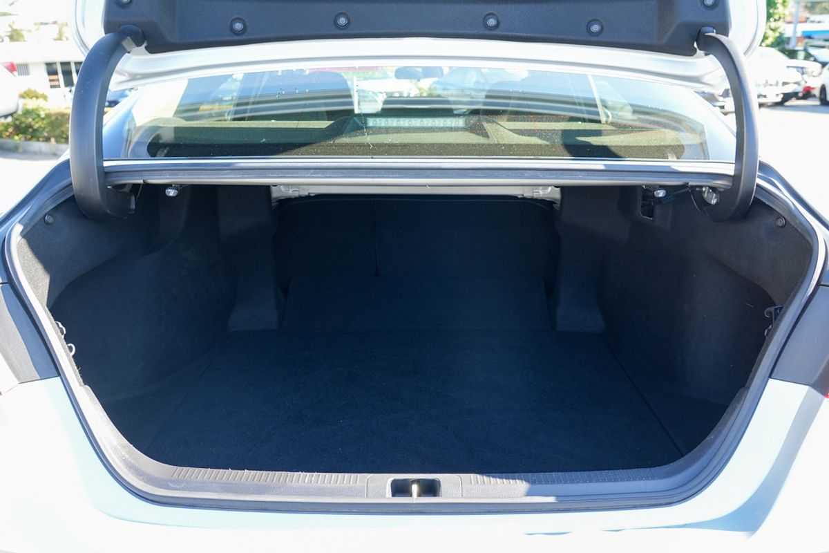 2018 Toyota Camry Ascent Sport ASV70R