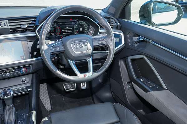 2022 Audi Q3 40 TFSI S line F3