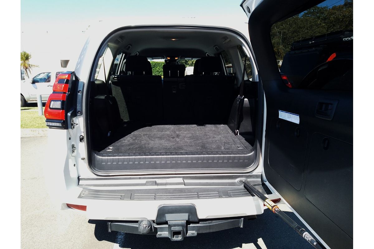 2023 Toyota Landcruiser Prado GX GDJ150R