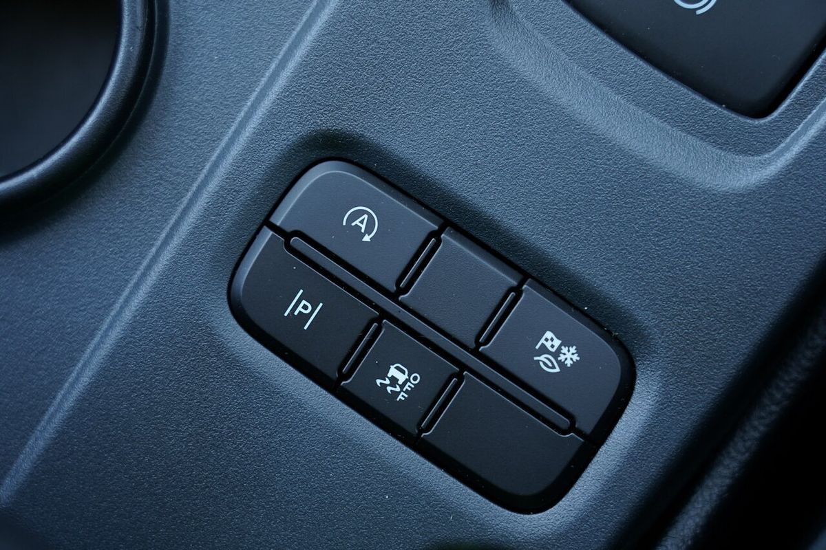 2024 Ford Everest Sport 2.0L