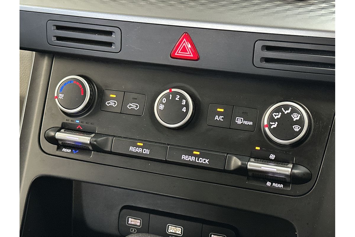 2022 Kia Carnival S KA4