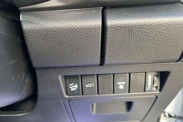 2025 Isuzu MU-X LS-U
