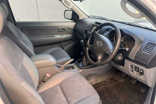 2009 Toyota HILUX SR (4x4) KUN26R 09 UPGRADE 4X4