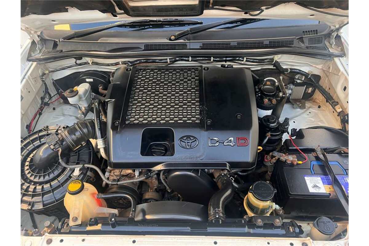 2009 Toyota HILUX SR (4x4) KUN26R 09 UPGRADE 4X4