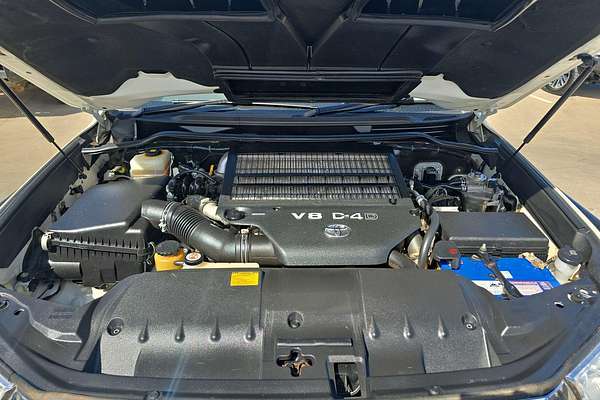 2019 Toyota Landcruiser Sahara VDJ200R
