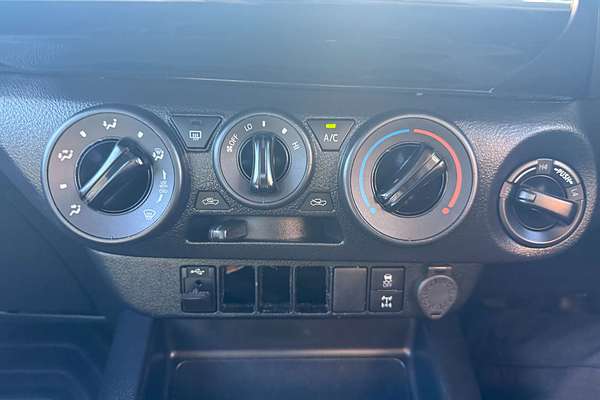 2022 Toyota Hilux SR GUN126R 4X4