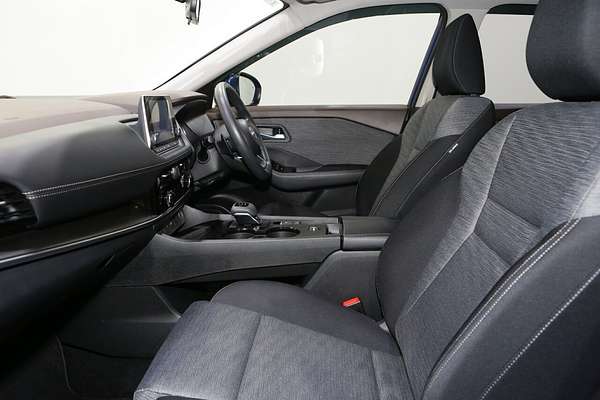 2024 Nissan X-TRAIL ST T33