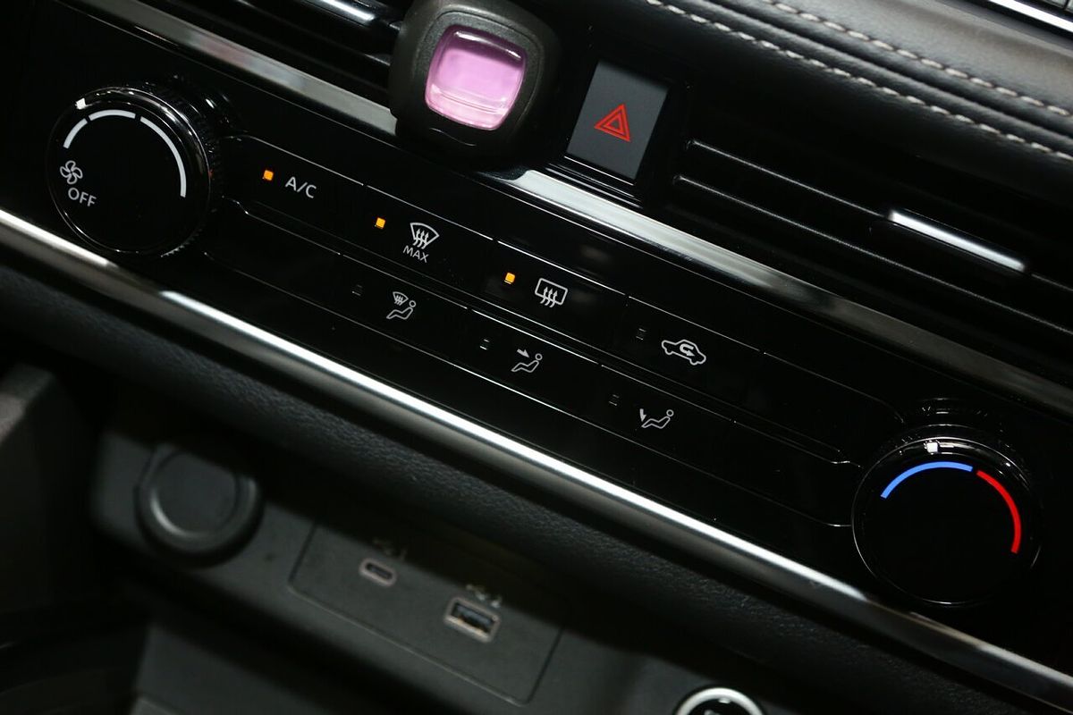 2024 Nissan X-TRAIL ST T33