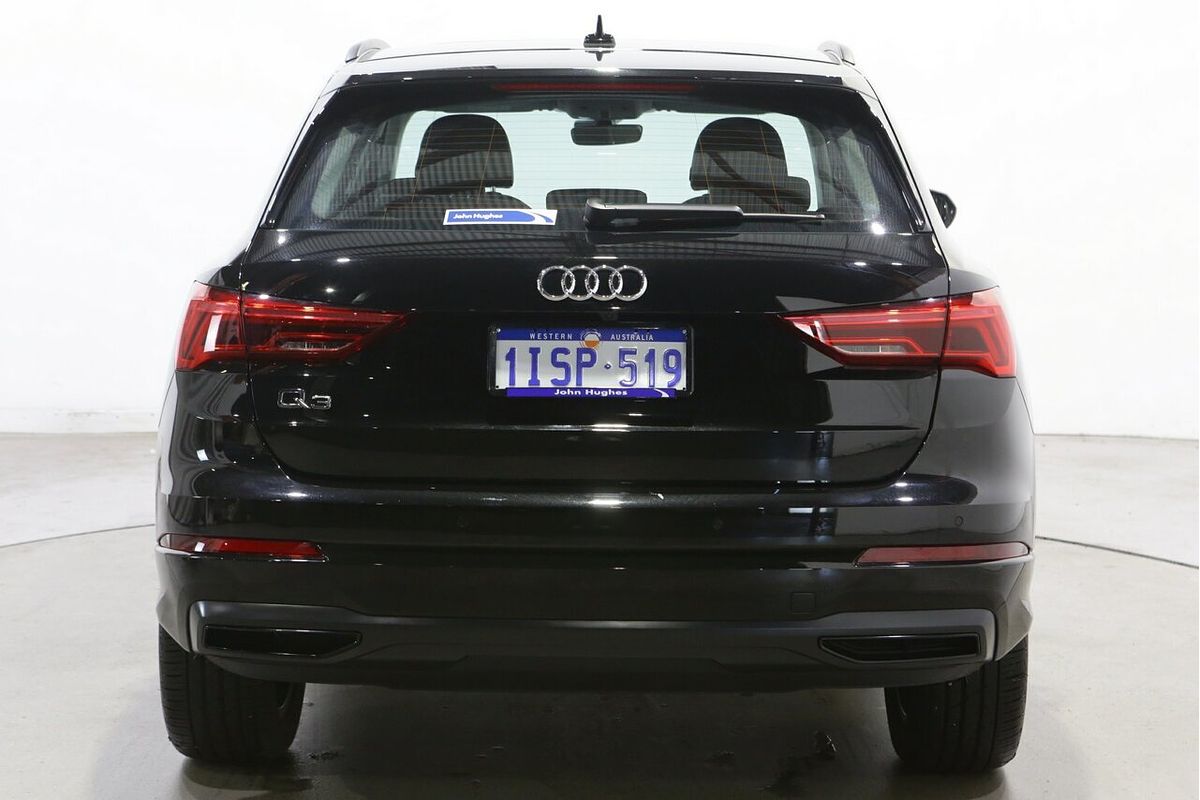 2024 Audi Q3 35 TFSI Dynamic Black F3