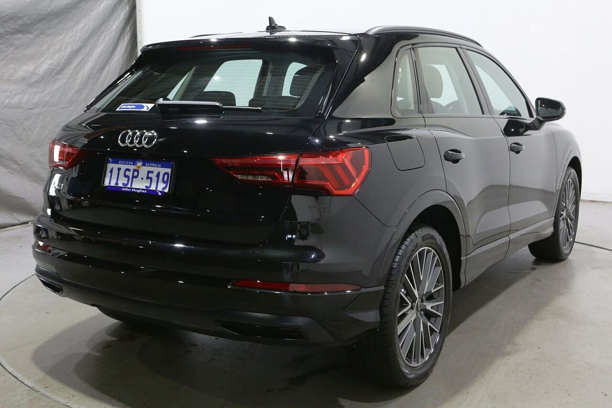 2024 Audi Q3 35 TFSI Dynamic Black F3