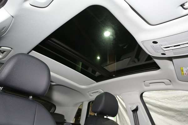 2024 Audi Q3 35 TFSI Dynamic Black F3