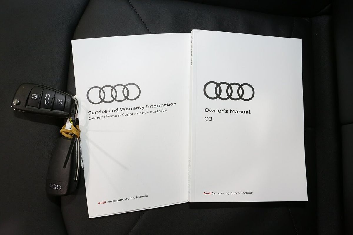2024 Audi Q3 35 TFSI Dynamic Black F3