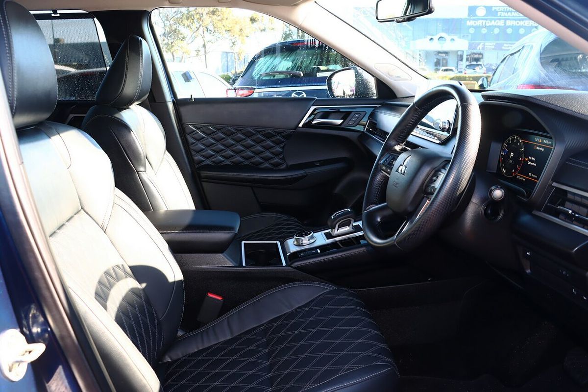 2021 Mitsubishi Outlander Exceed ZM