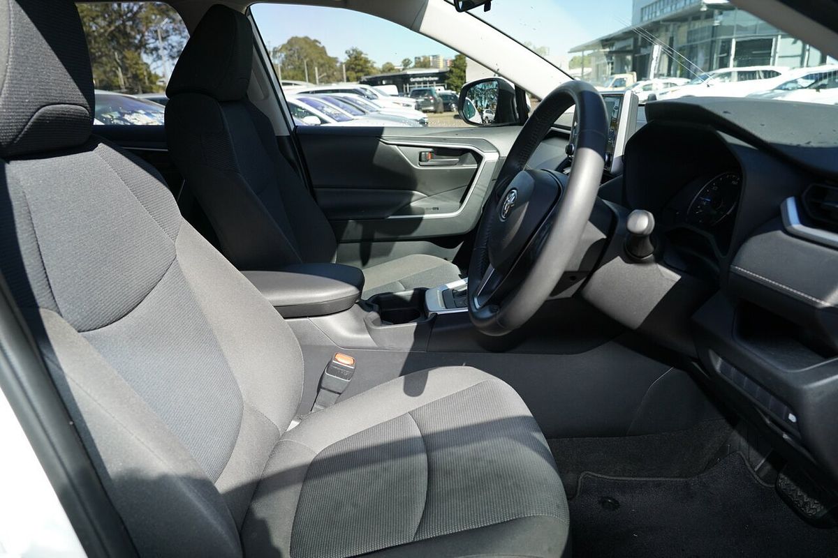 2021 Toyota RAV4 GX AXAH54R
