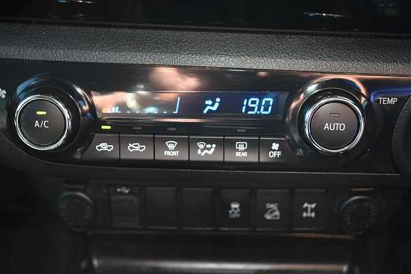 2016 Toyota Hilux SR5 GUN126R 4X4