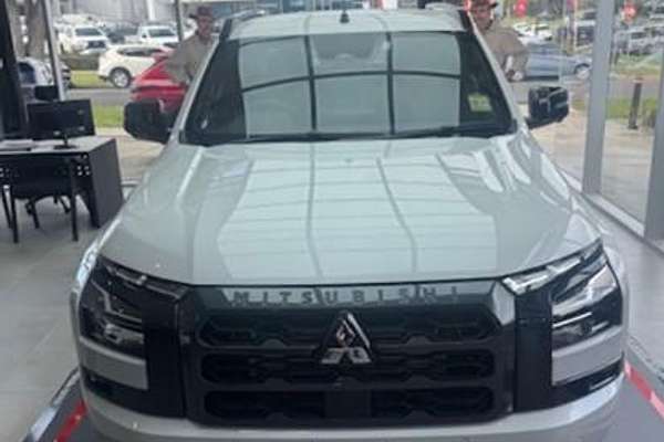 2025 Mitsubishi Triton GSR MV 4X4