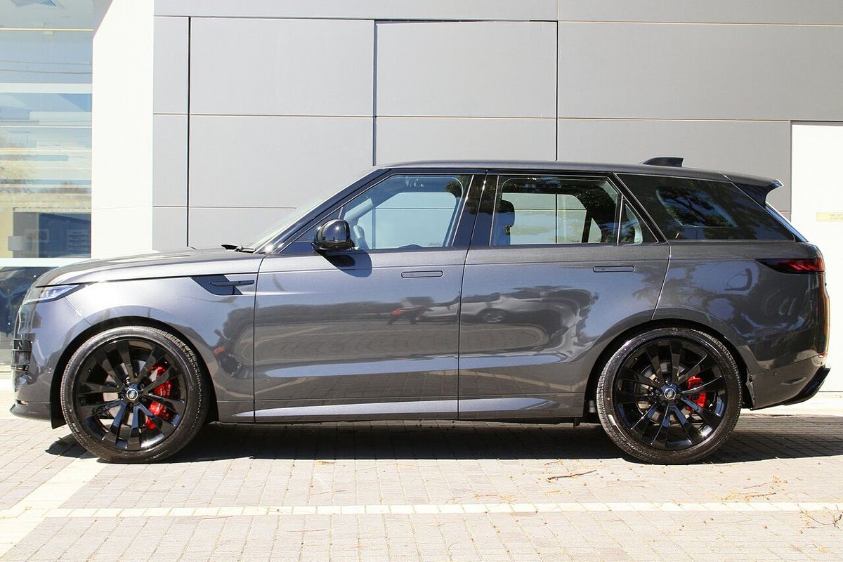 2025 Land Rover Range Rover Sport D300 Dynamic SE L461