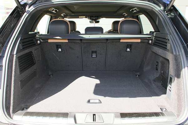 2025 Land Rover Range Rover Sport D300 Dynamic SE L461